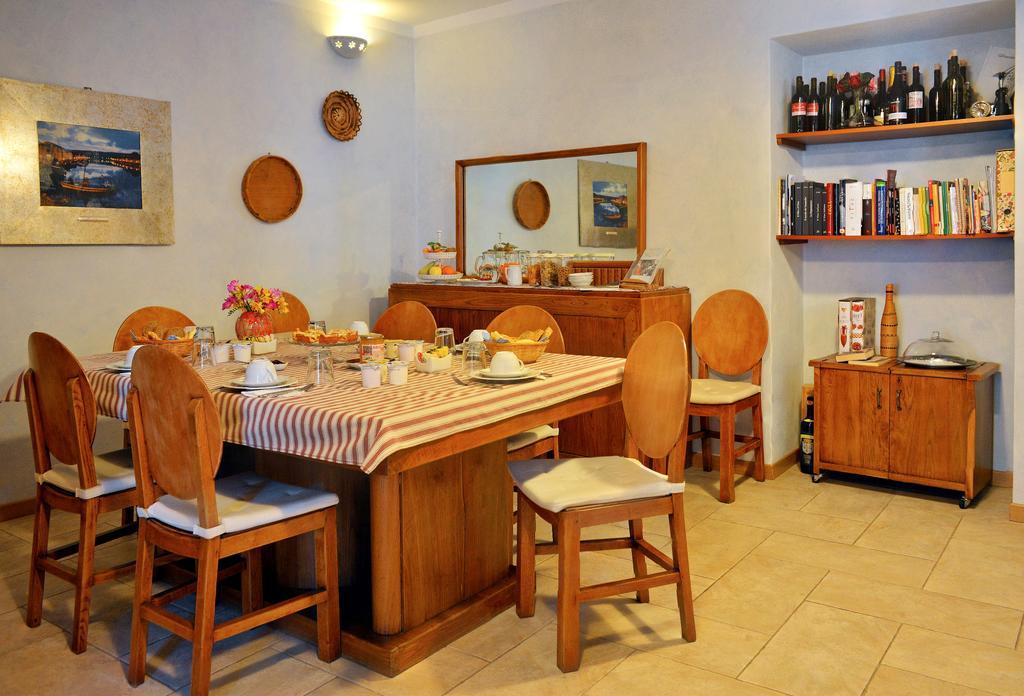 Pessighette Dimora Di Campagna Guest House Bosa Exterior photo
