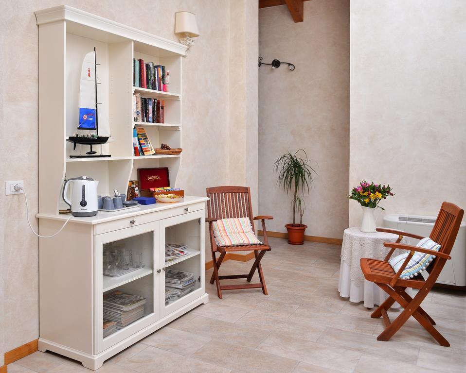 Pessighette Dimora Di Campagna Guest House Bosa Exterior photo
