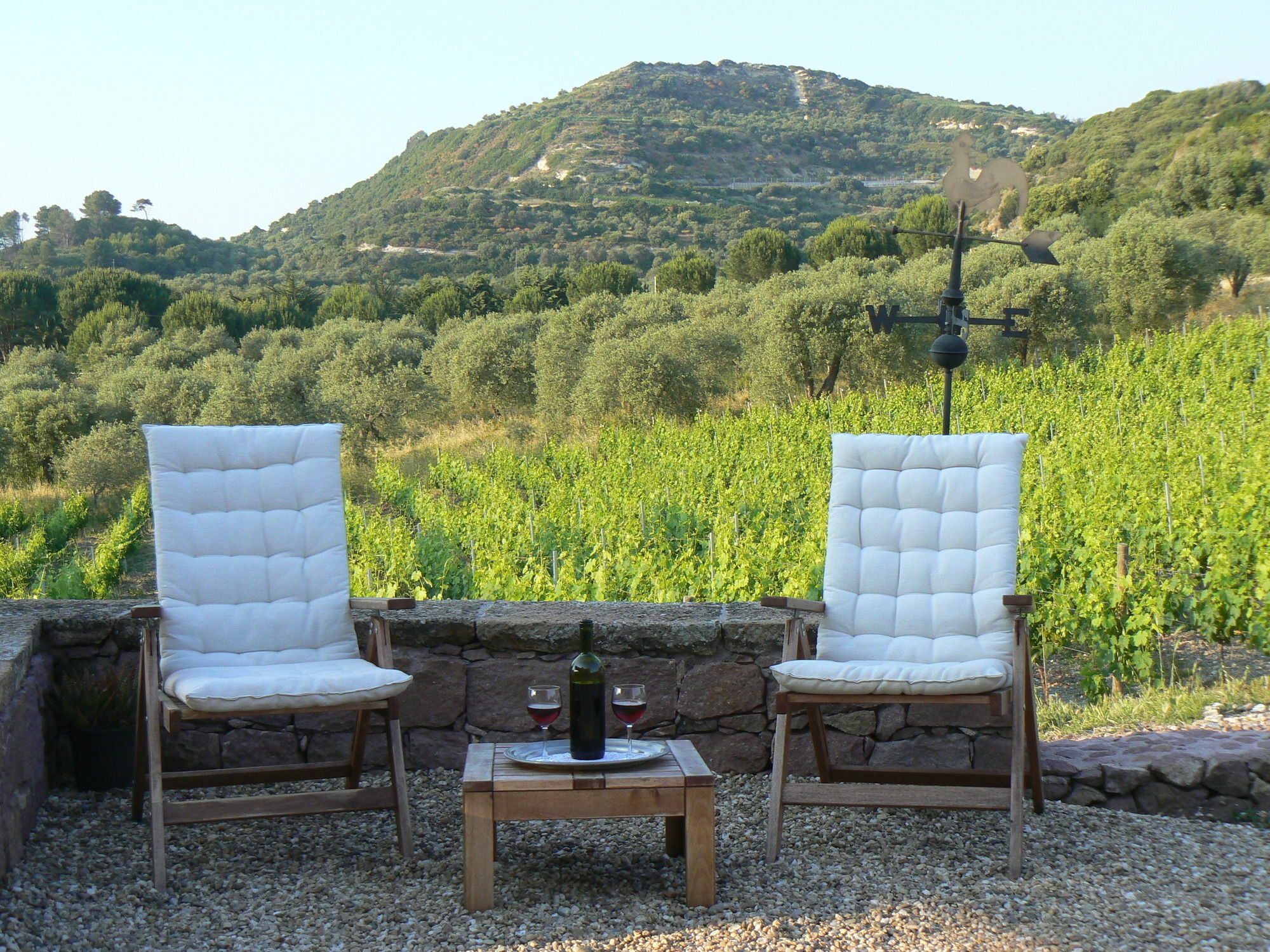 Pessighette Dimora Di Campagna Guest House Bosa Exterior photo